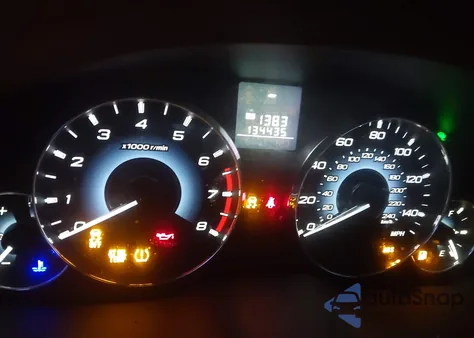 2010 Subaru Legacy 2.5I Limited из США, поврежденный, VIN 4S3BMBK61A3246288